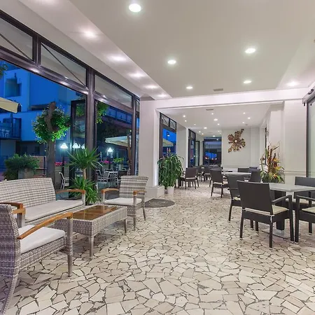 Vittoria Hotel